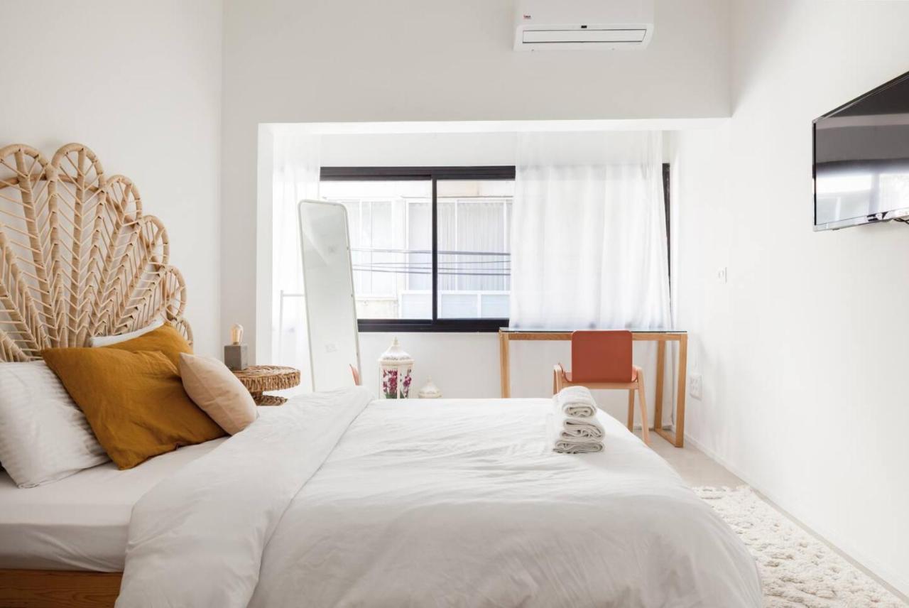 Renovated Large 3Rm Apartment 5 Min From The Beach Тел Авив Екстериор снимка