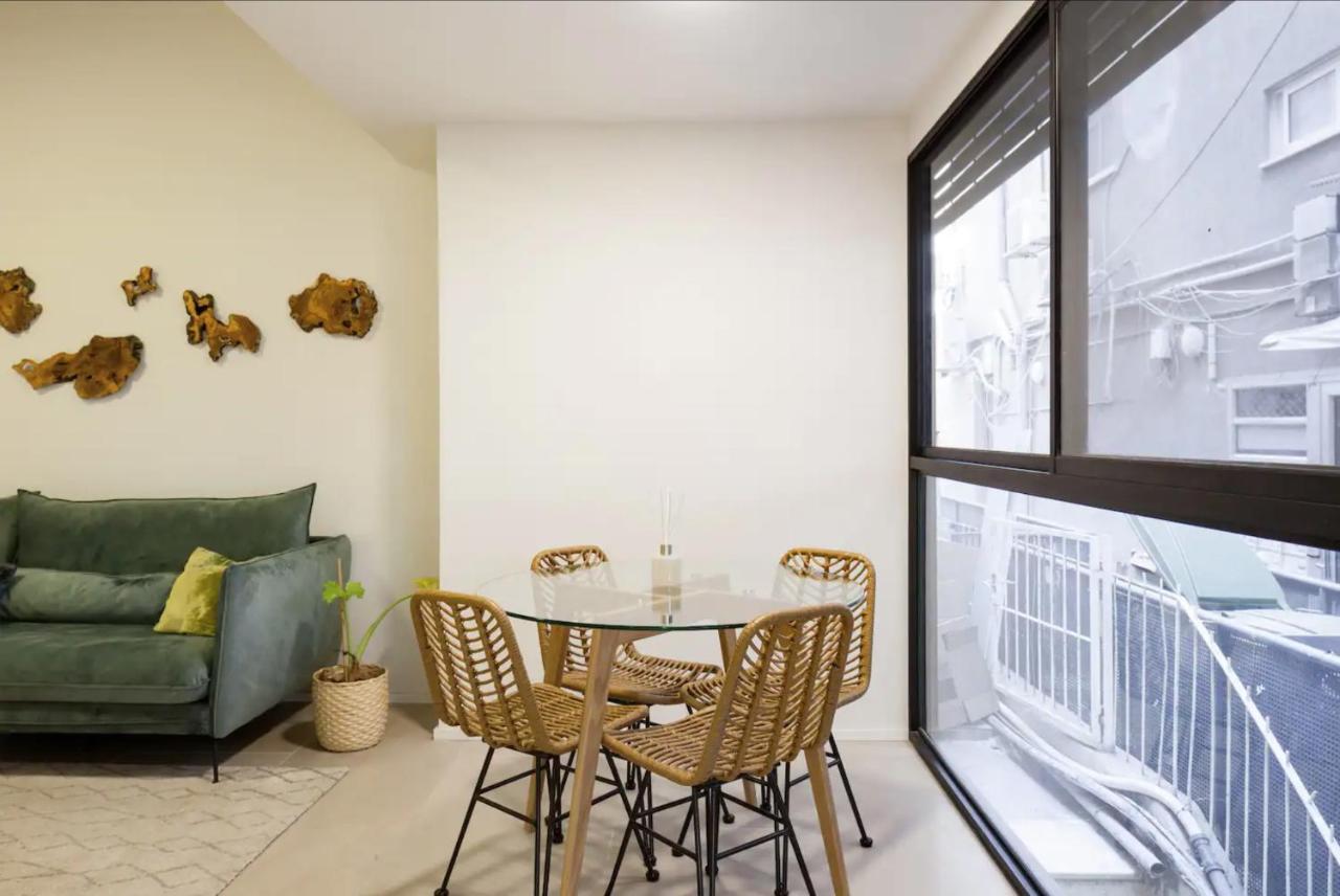 Renovated Large 3Rm Apartment 5 Min From The Beach Тел Авив Екстериор снимка
