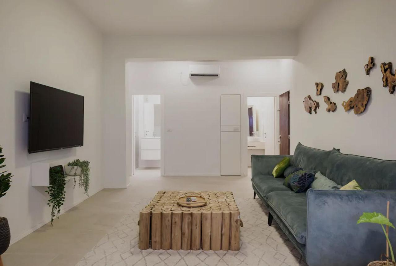 Renovated Large 3Rm Apartment 5 Min From The Beach Тел Авив Екстериор снимка