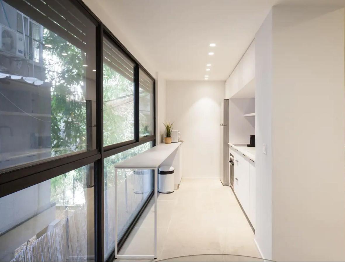 Renovated Large 3Rm Apartment 5 Min From The Beach Тел Авив Екстериор снимка